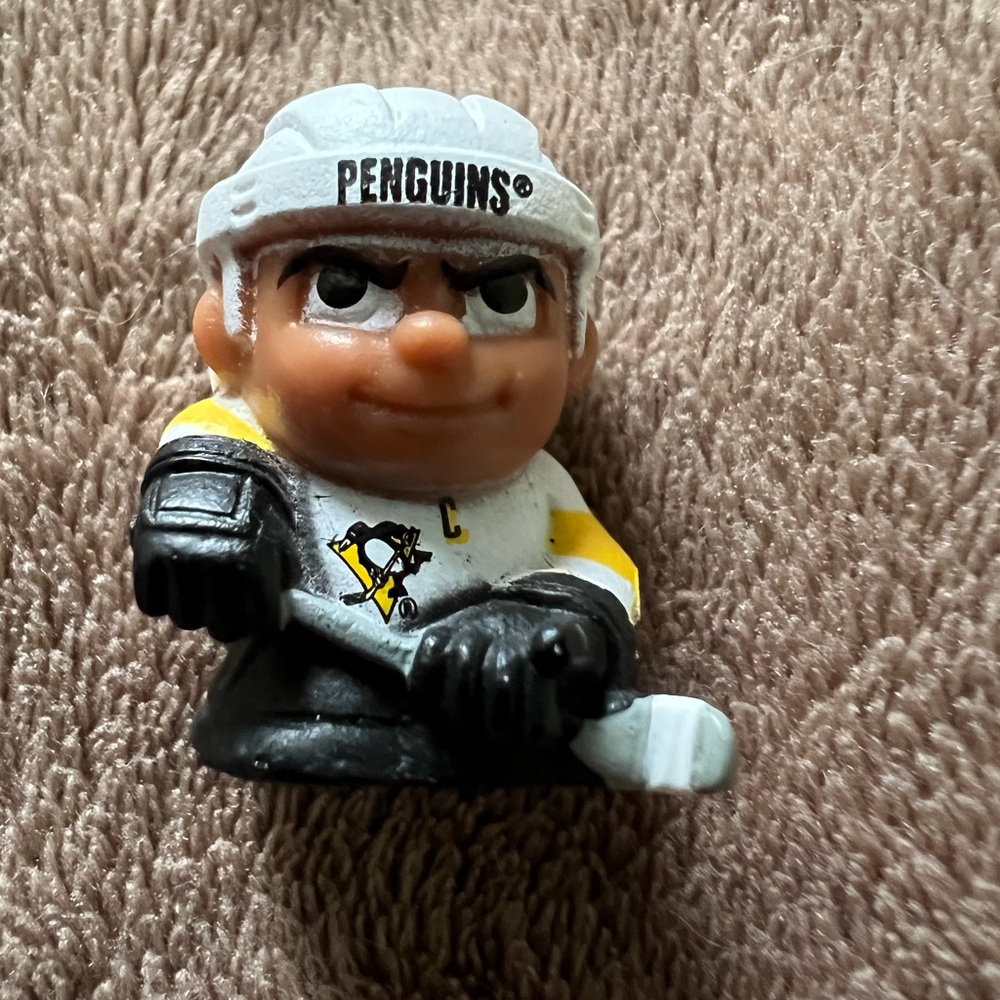 NHL Hockey Penguins Crosby 87 Teenymate